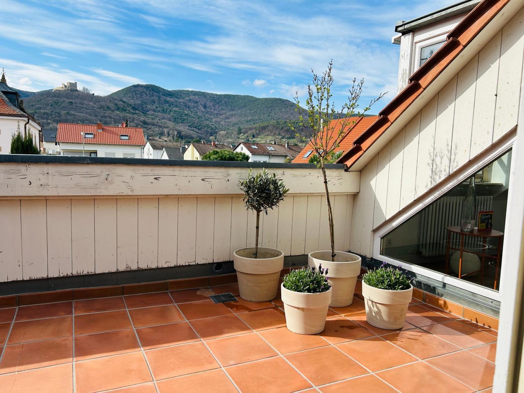Schlosskoje - Ihr Ferienzuhause In Der Pfalz Neustadt an der Weinstraße Exterior foto